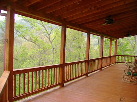 The Benefits Of Ellijay Deck Staining